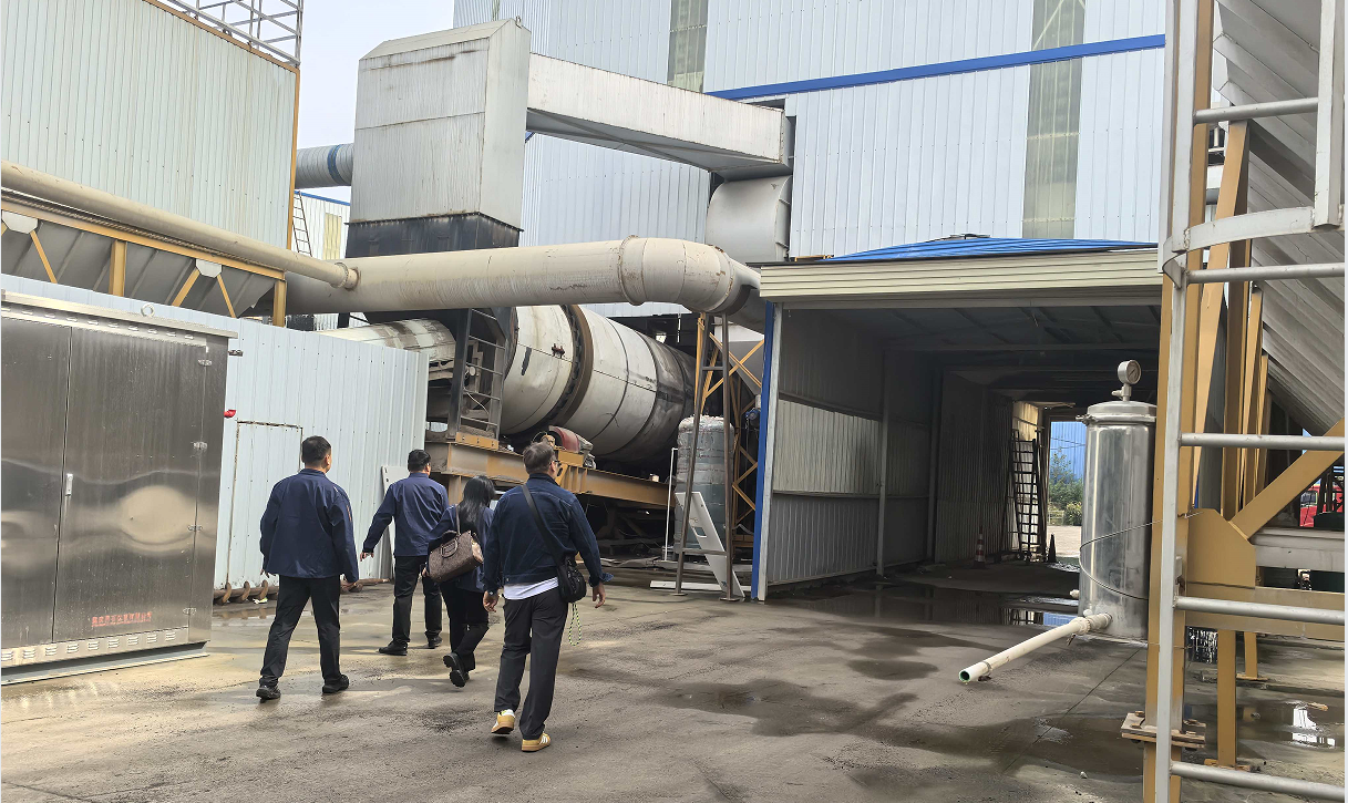 Russian customers visited our asphalt plant  factory