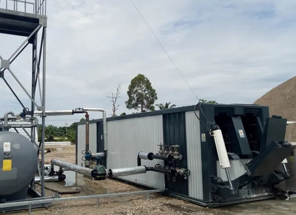 Bitumen Decanter for More Efficient Asphalt Melting